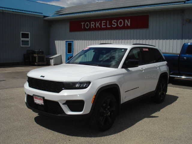 2022 Jeep Grand Cherokee Altitude 4WD