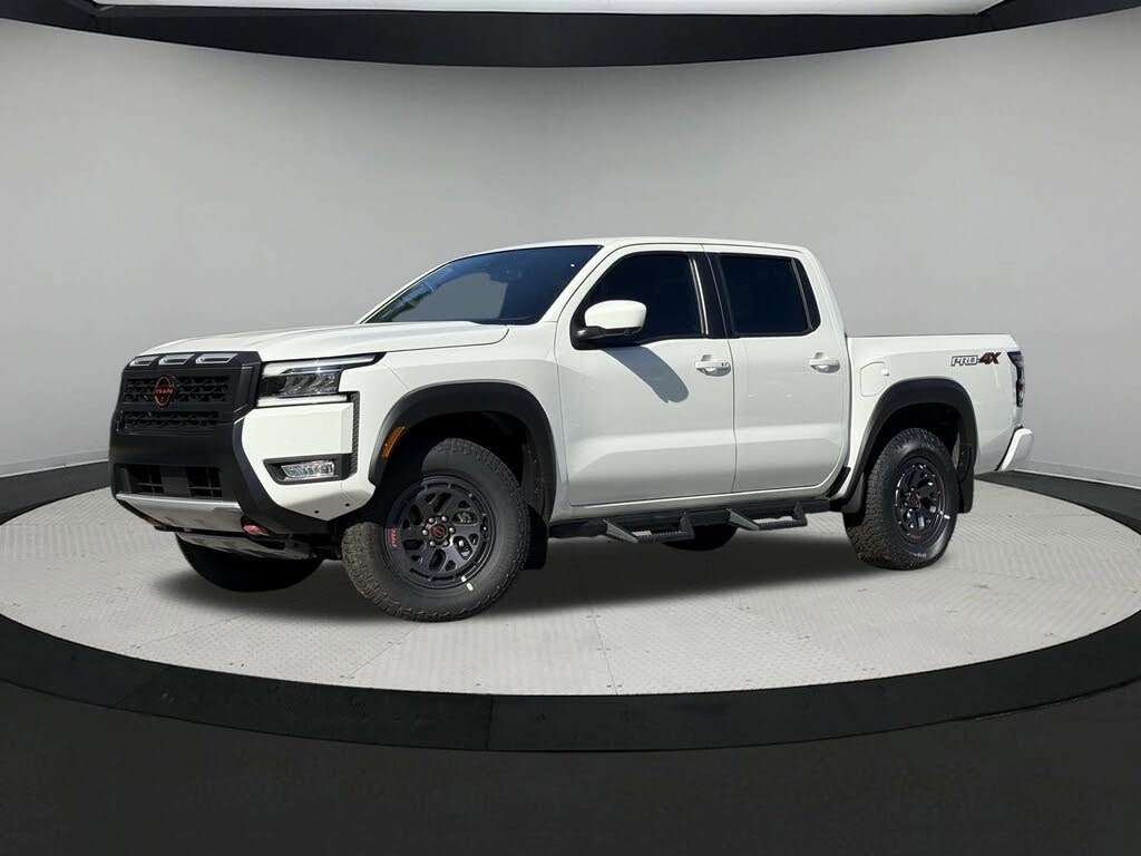 2025 Nissan Frontier PRO-4X Crew Cab 4WD