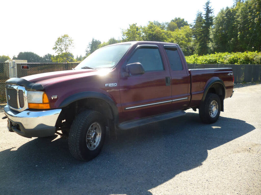 2000 Ford F-250 Super Duty XLT 4WD Extended Cab SB
