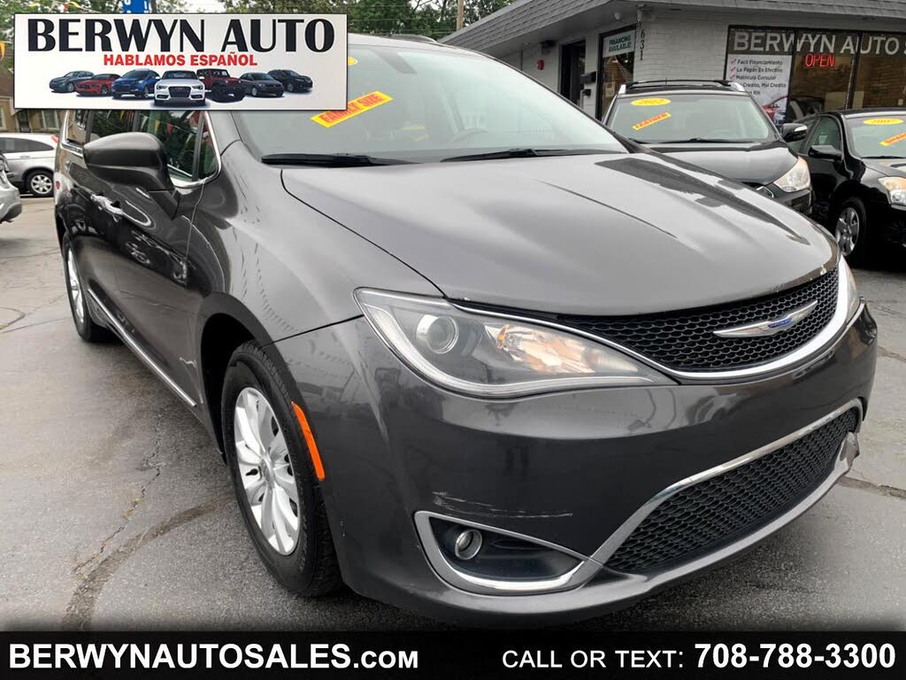 2019 Chrysler Pacifica Touring L FWD