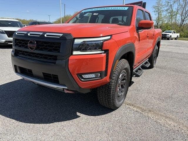 2025 Nissan Frontier PRO-4X Crew Cab 4WD