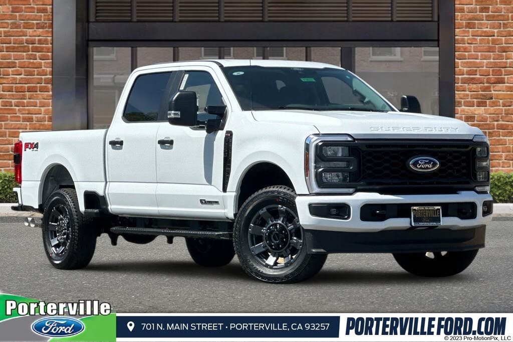 2025 Ford F-250 Super Duty XL Crew Cab 4WD