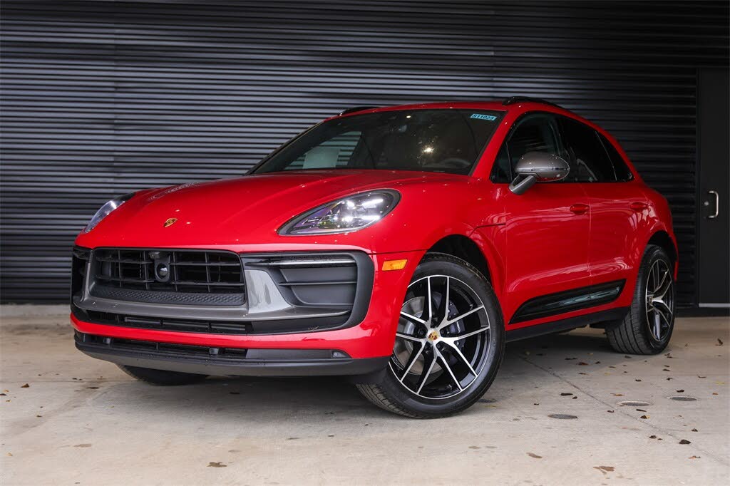 2025 Porsche Macan T AWD