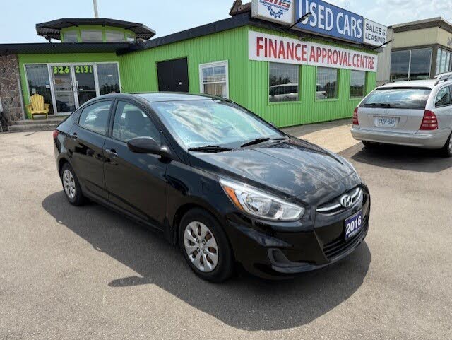 Hyundai Accent GL Sedan FWD 2016