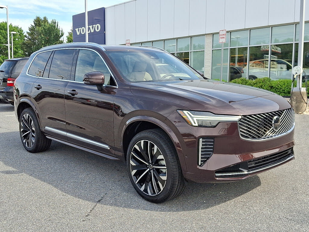 2026 Volvo XC90 B6 Plus 6-Passenger AWD