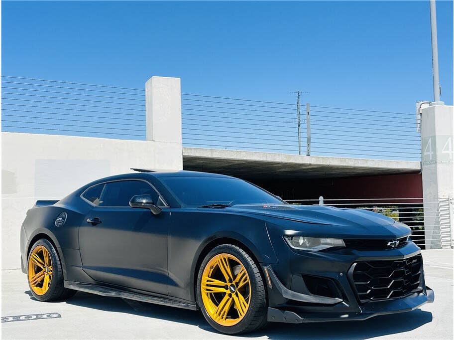 2018 Chevrolet Camaro 2SS Coupe RWD