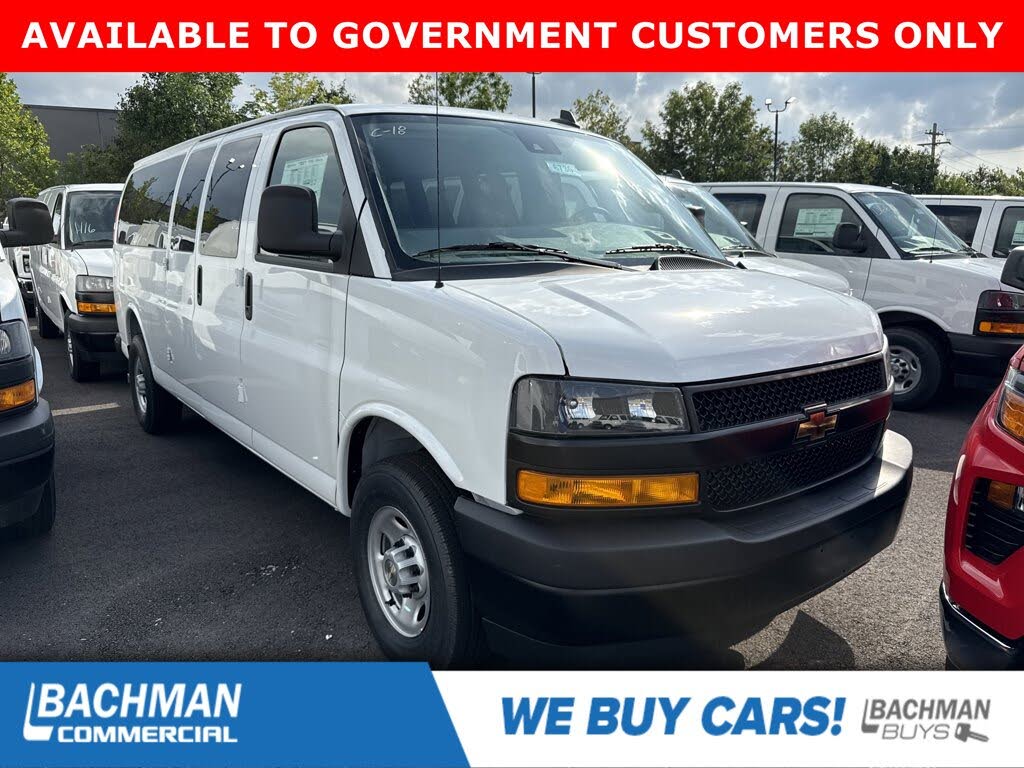 2025 Chevrolet Express 3500 LS Extended RWD