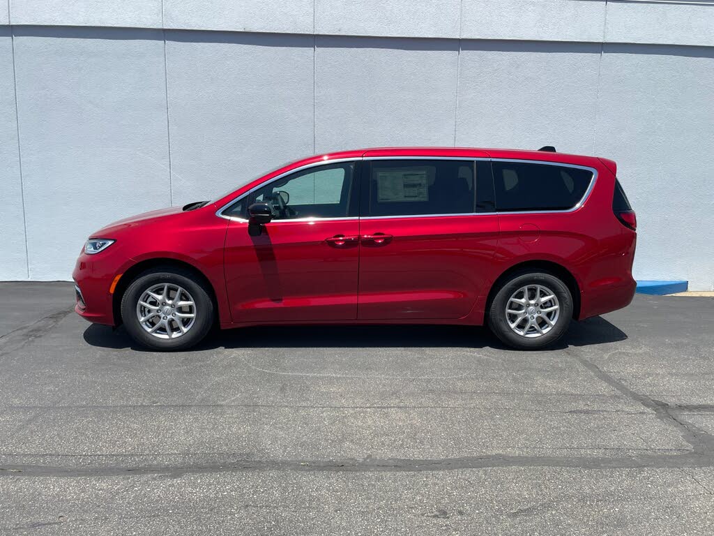 2025 Chrysler Pacifica Select AWD