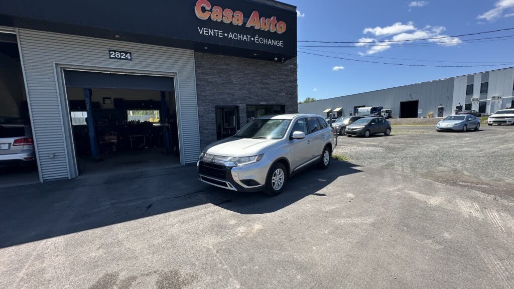 Mitsubishi Outlander ES FWD 2019