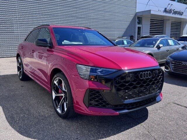 2025 Audi RS Q8 4.0T quattro Performance