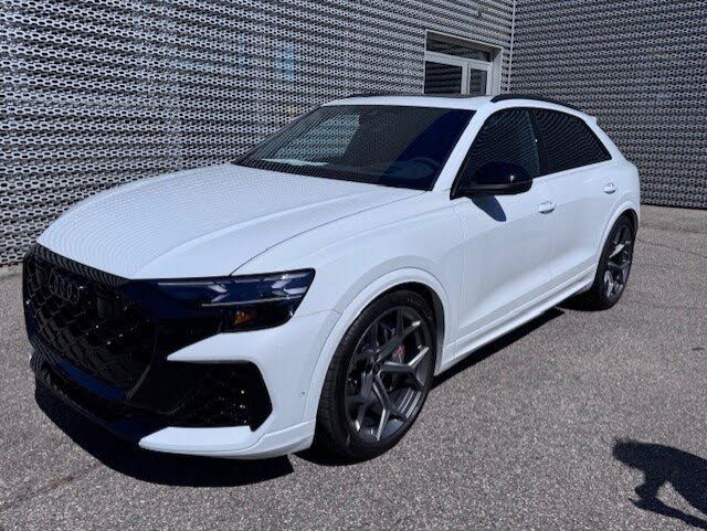 2025 Audi RS Q8 4.0T quattro Performance
