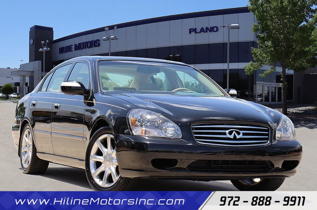2004 INFINITI Q45 Premium RWD