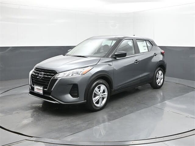 2025 Nissan Kicks Play S FWD