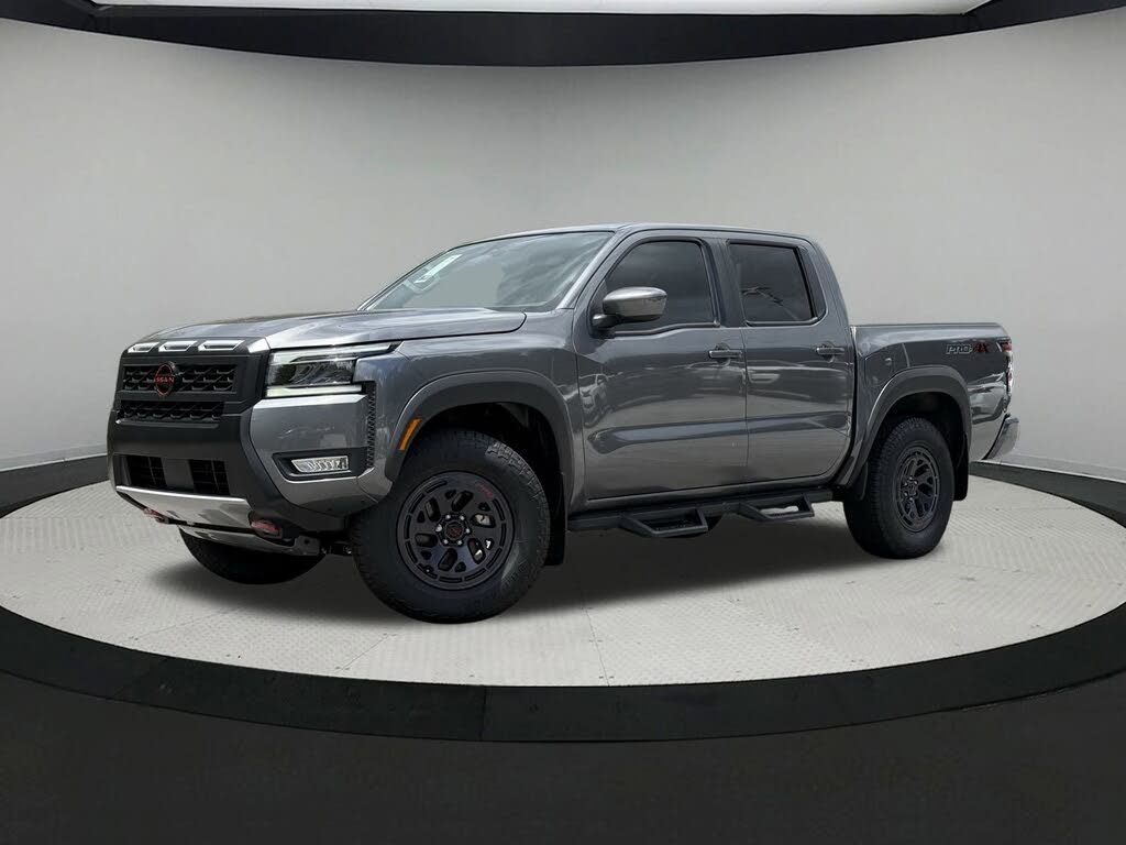 2025 Nissan Frontier PRO-4X Crew Cab 4WD