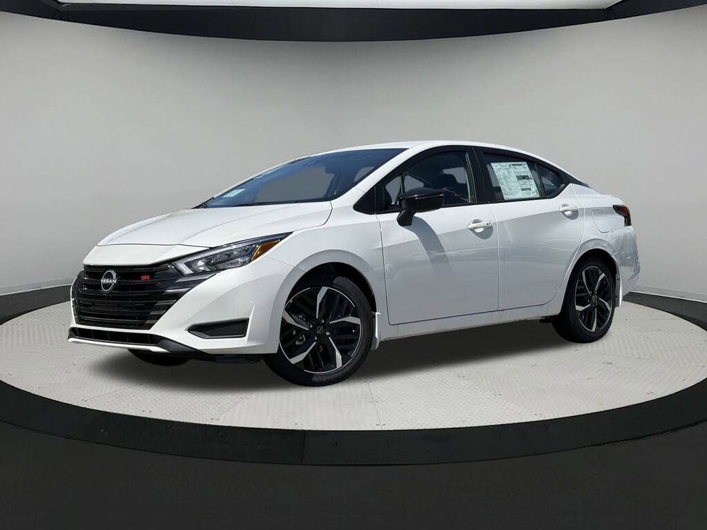 2025 Nissan Versa SR FWD