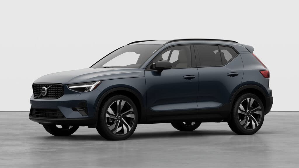 Volvo XC40 B5 Plus AWD 2026