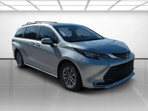 Toyota Sienna XLE 7-Passenger FWD