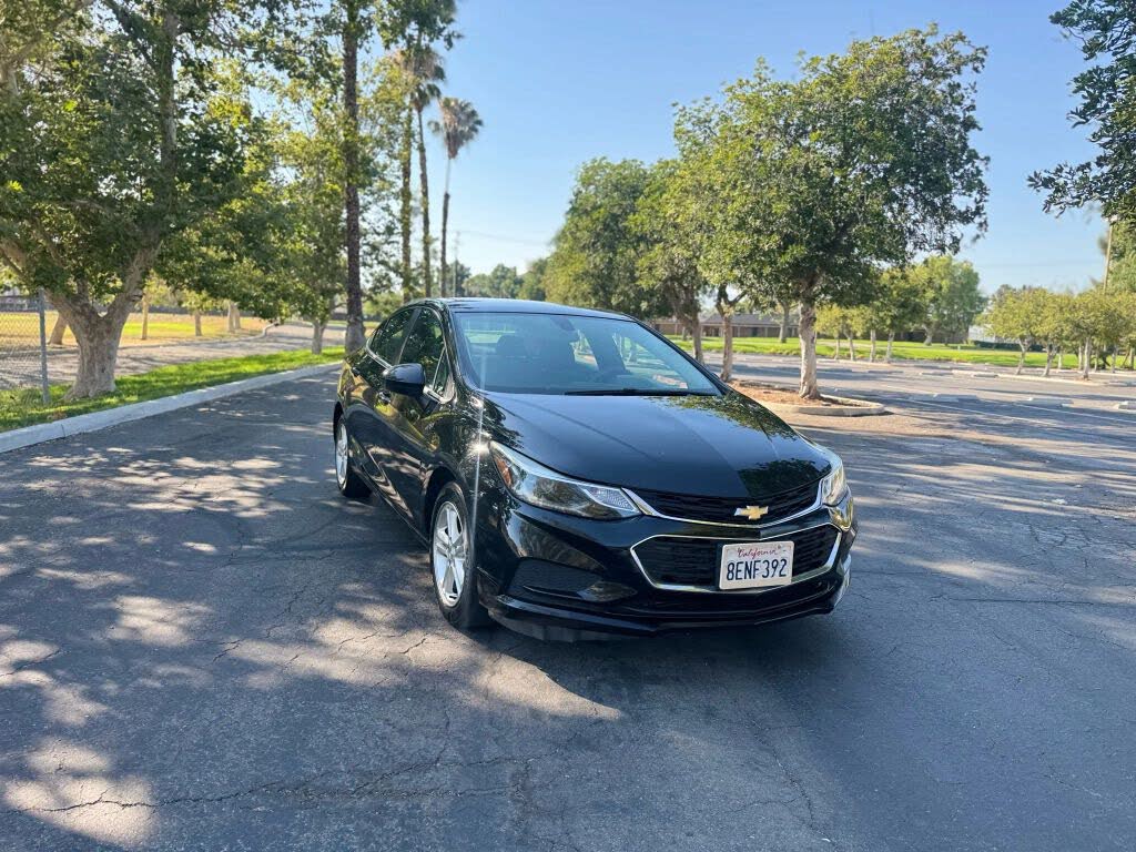 2018 Chevrolet Cruze LT Sedan FWD