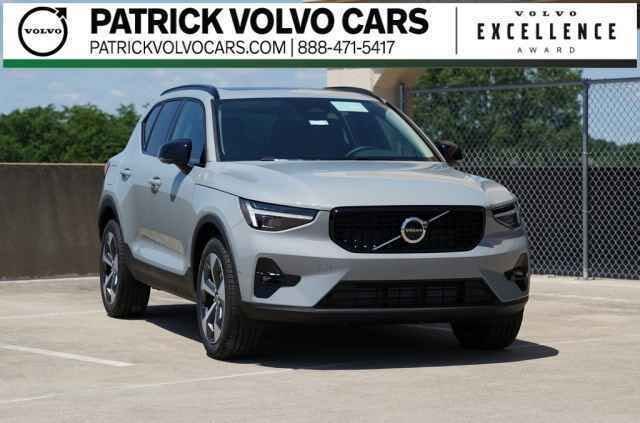 2026 Volvo XC40 B5 Plus AWD