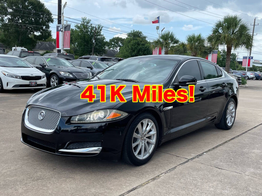 2013 Jaguar XF XF 2.0L I4T RWD