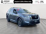 Nissan Pathfinder SV 4WD