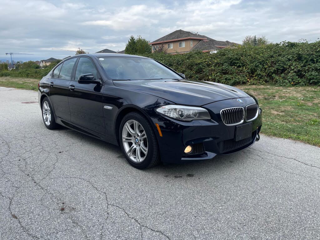 BMW 5 Series 528i xDrive Sedan AWD 2013
