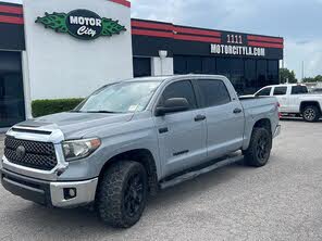 Toyota Tundra SR5 CrewMax 4WD