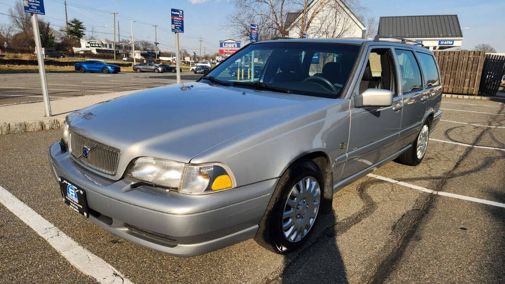 1999 Volvo V70 Wagon