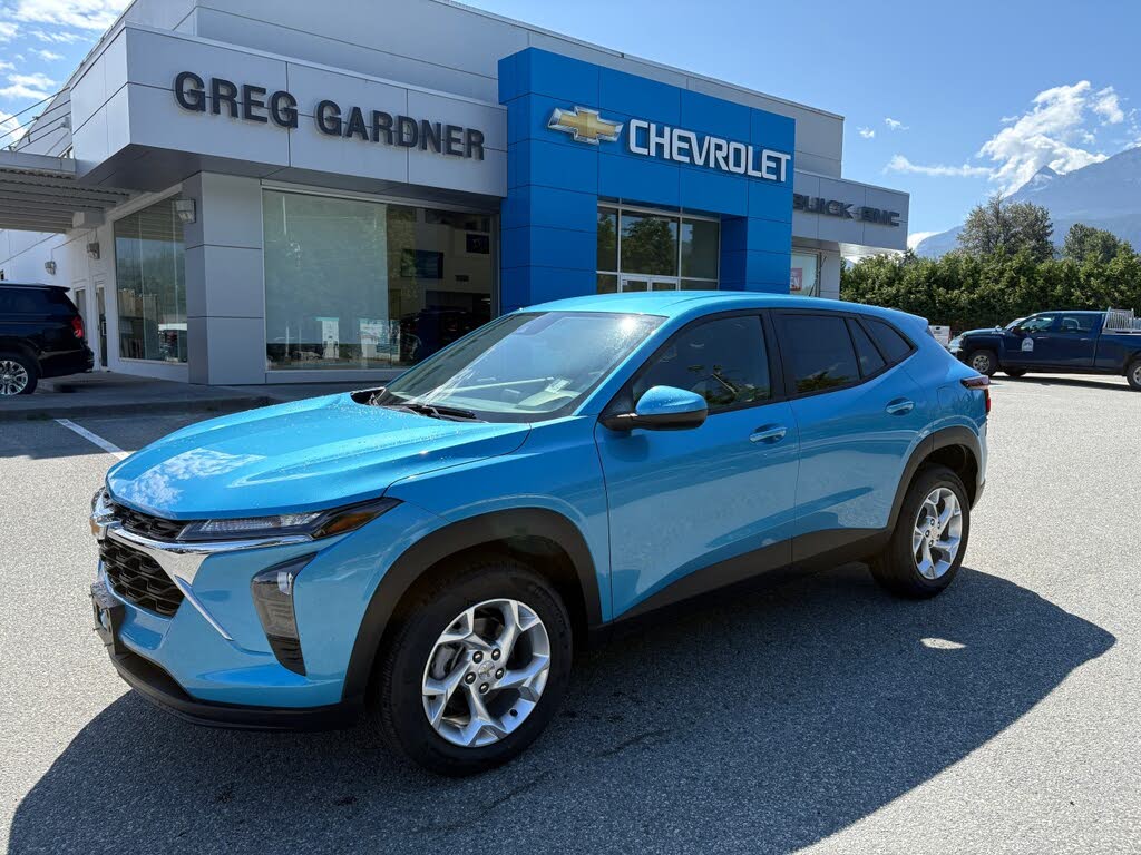 2025 Chevrolet Trax LS FWD