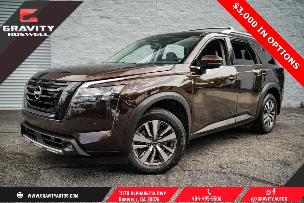 2022 Nissan Pathfinder SL FWD