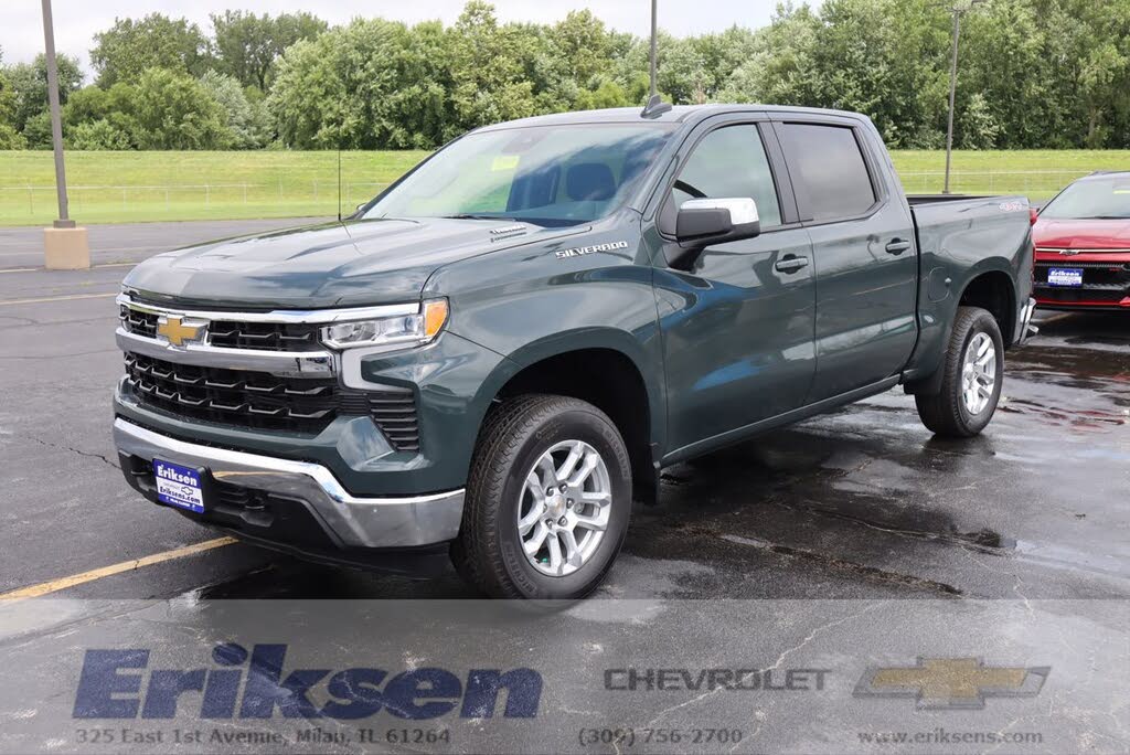 2025 Chevrolet Silverado 1500 LT Crew Cab 4WD