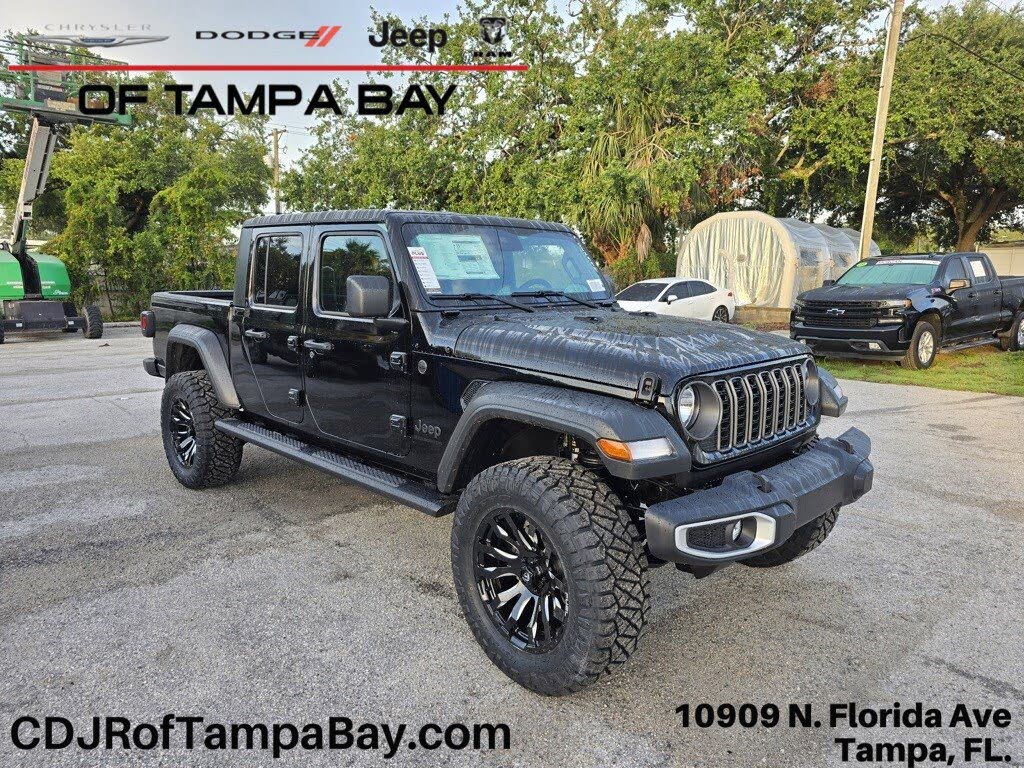 2025 Jeep Gladiator Sport S Crew Cab 4WD