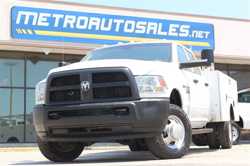 2018 RAM 3500 Chassis Tradesman Crew Cab 4WD
