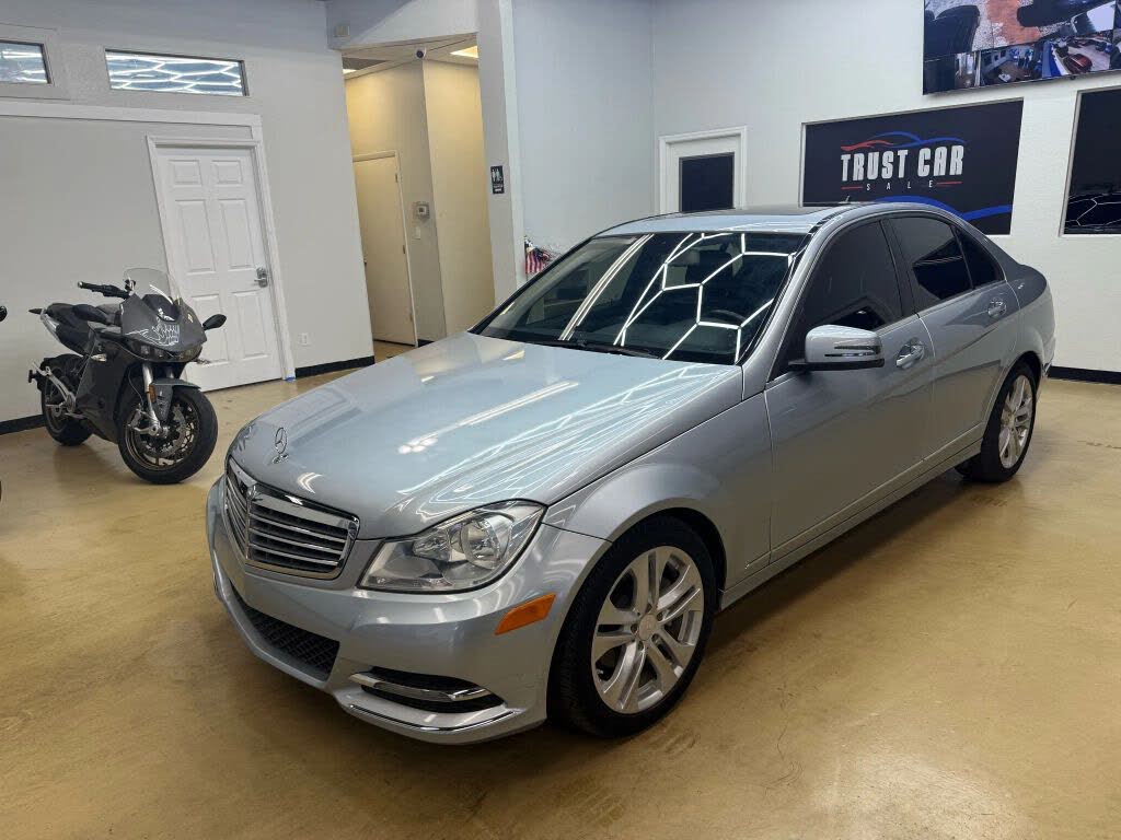 2013 Mercedes-Benz C-Class C 250 Luxury Sedan