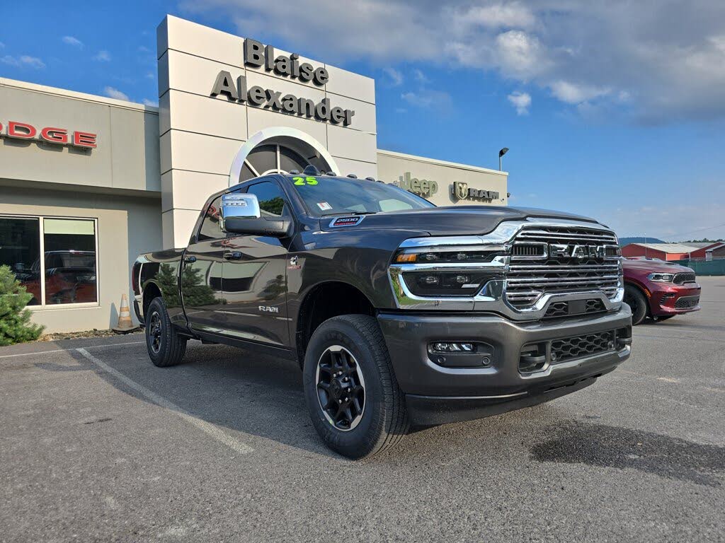2025 RAM 2500 Laramie Crew Cab 4WD