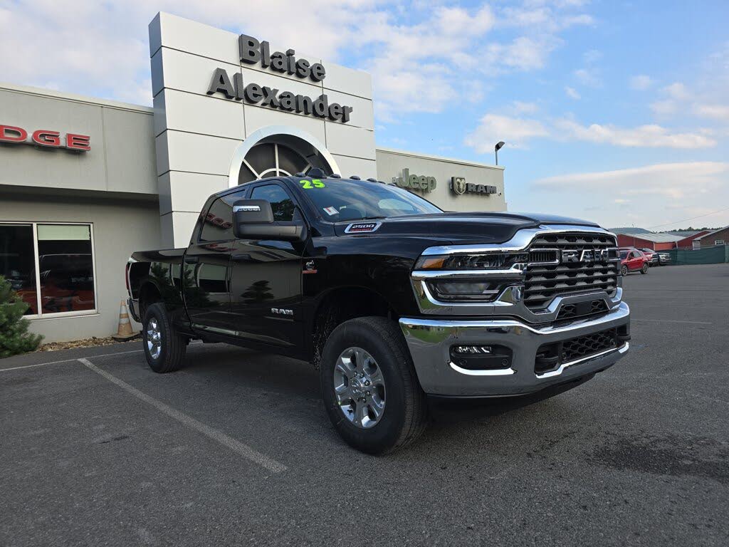 2025 RAM 2500 Big Horn Crew Cab 4WD