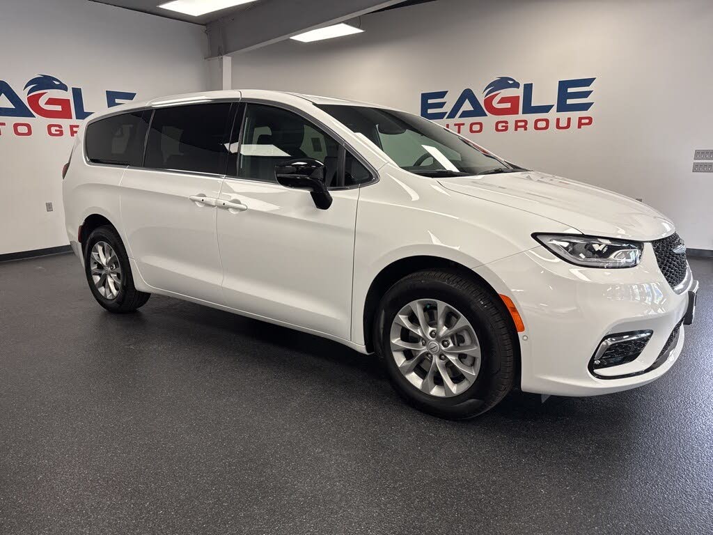 2025 Chrysler Pacifica Select AWD