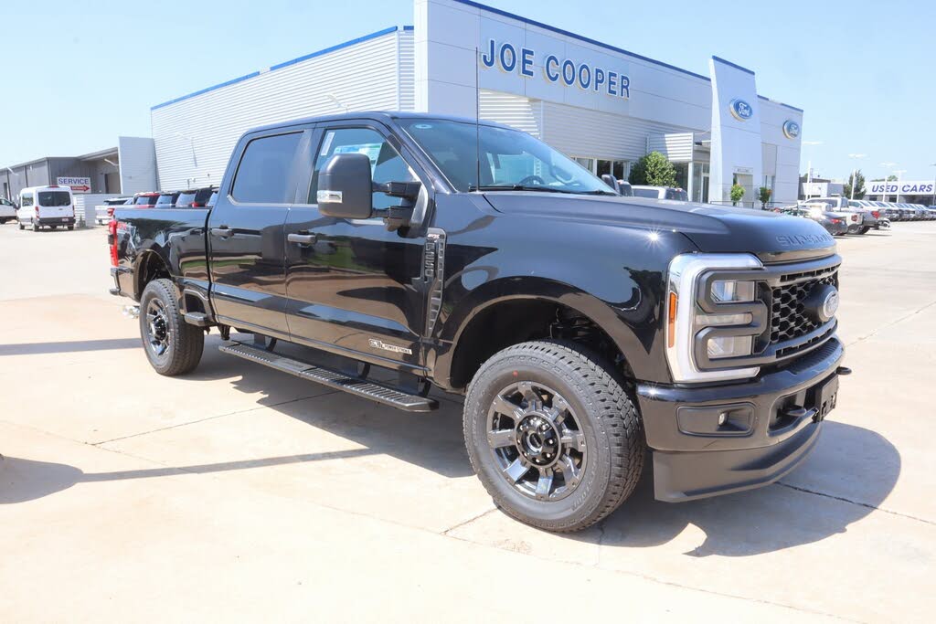 2025 Ford F-250 Super Duty XL Crew Cab 4WD