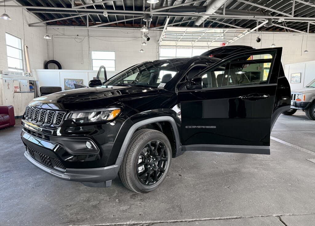 2025 Jeep Compass Latitude 4WD