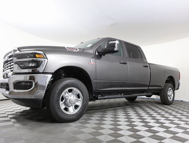 2025 RAM 2500 Tradesman Crew Cab LB 4WD