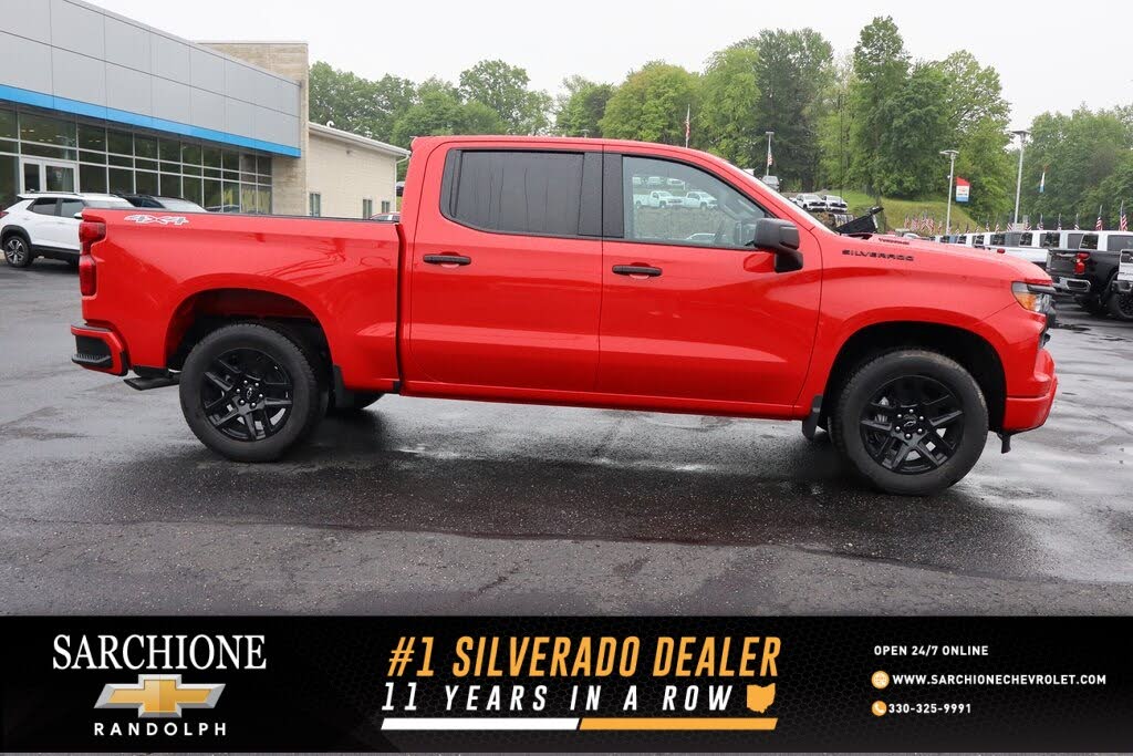 2025 Chevrolet Silverado 1500 Custom Crew Cab 4WD