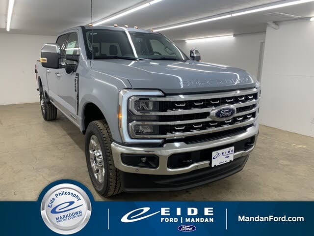 2025 Ford F-250 Super Duty Lariat Crew Cab 4WD