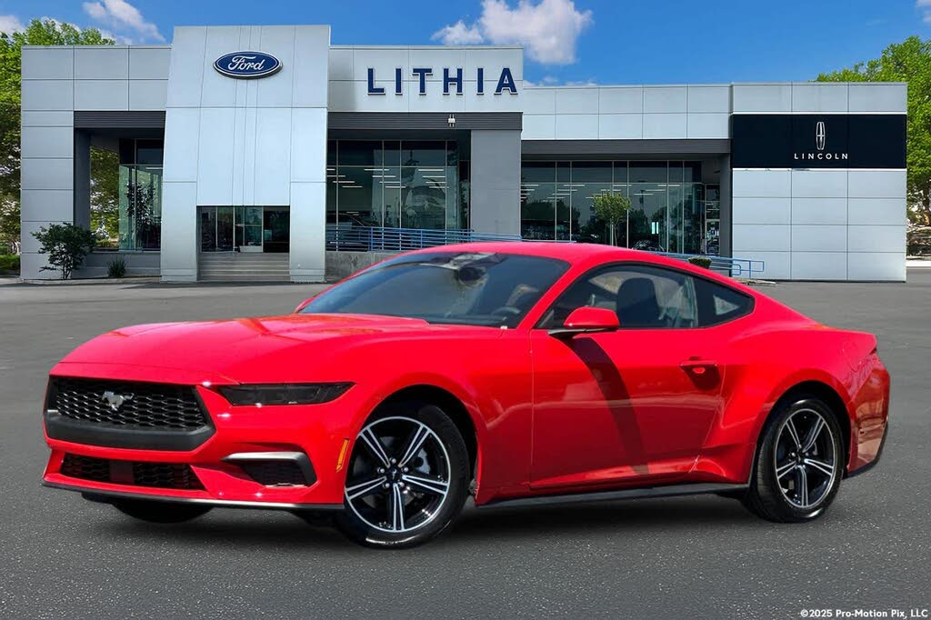 2025 Ford Mustang EcoBoost Fastback RWD