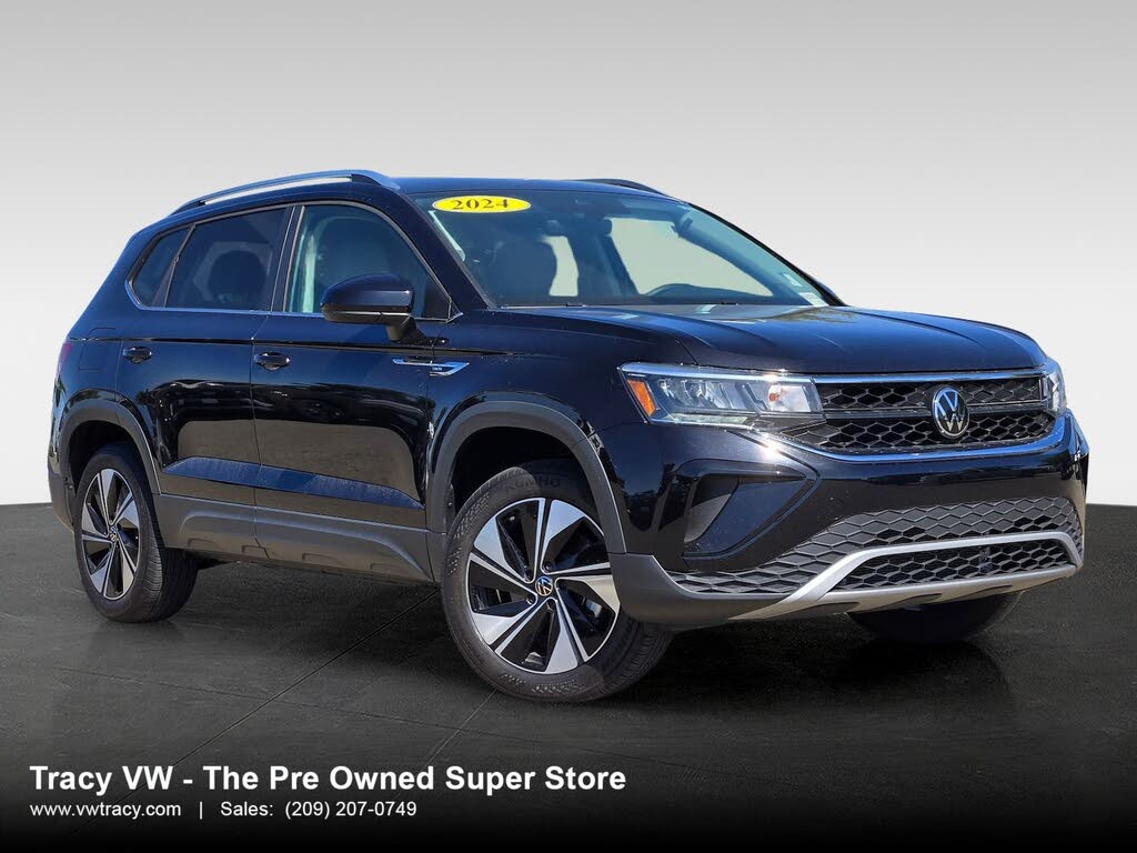 2024 Volkswagen Taos SE 4Motion