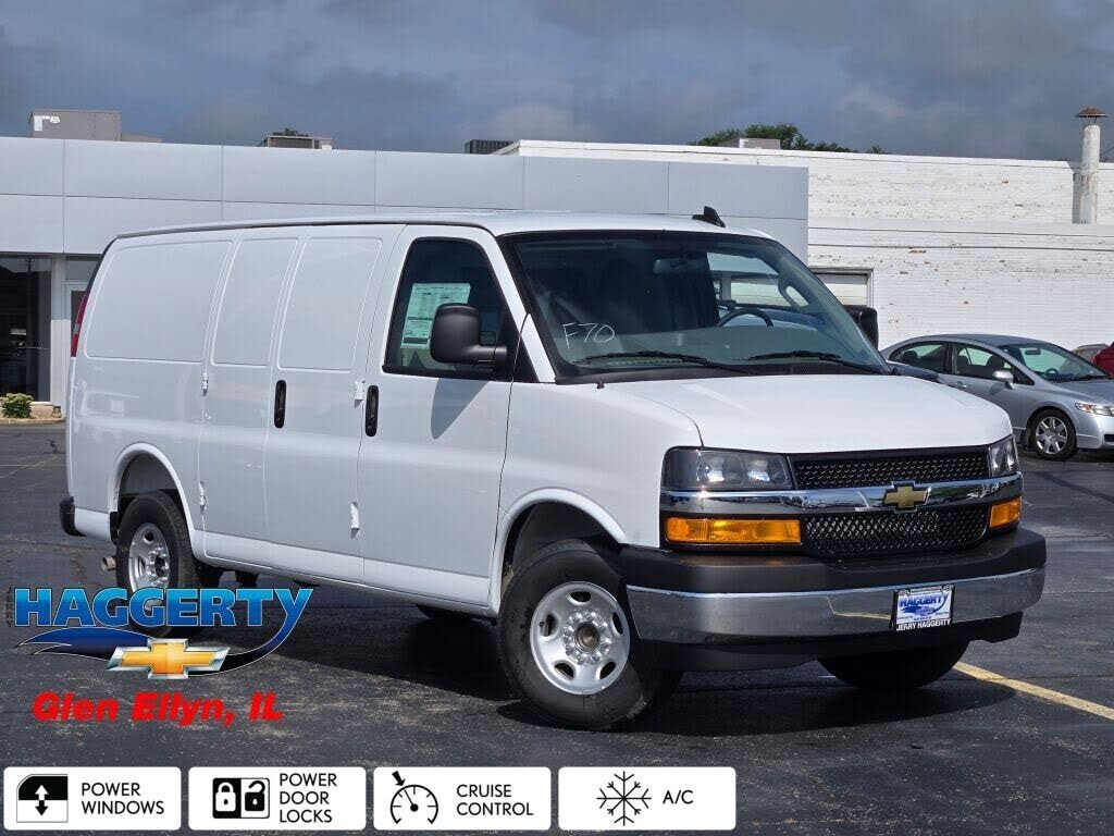 2025 Chevrolet Express Cargo 2500 RWD