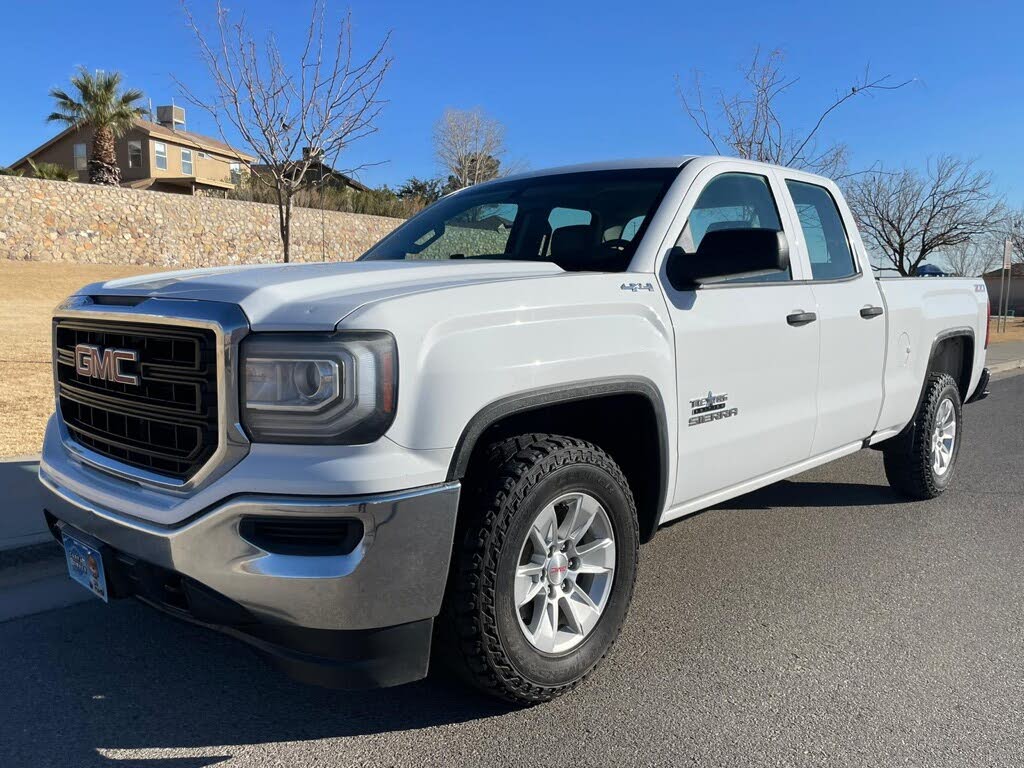 2018 GMC Sierra 1500 Base Double Cab 4WD