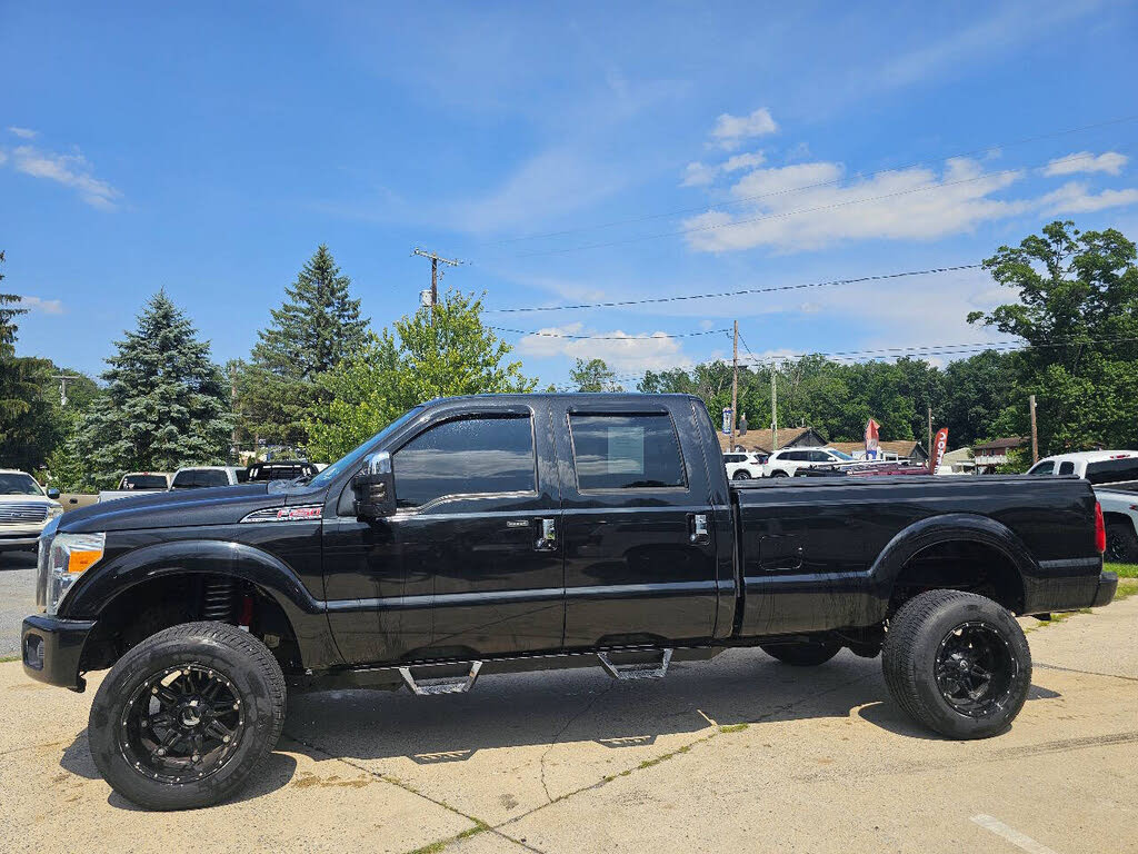 2015 Ford F-250 Super Duty Lariat Crew Cab LB 4WD
