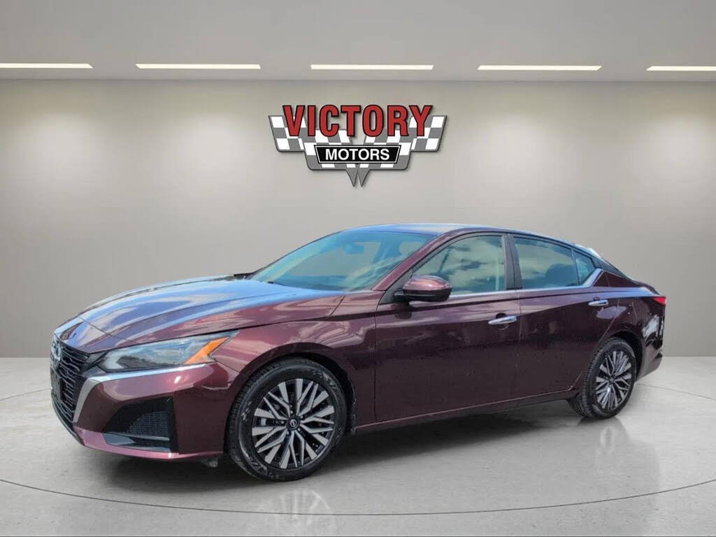 2023 Nissan Altima 2.5 SV FWD