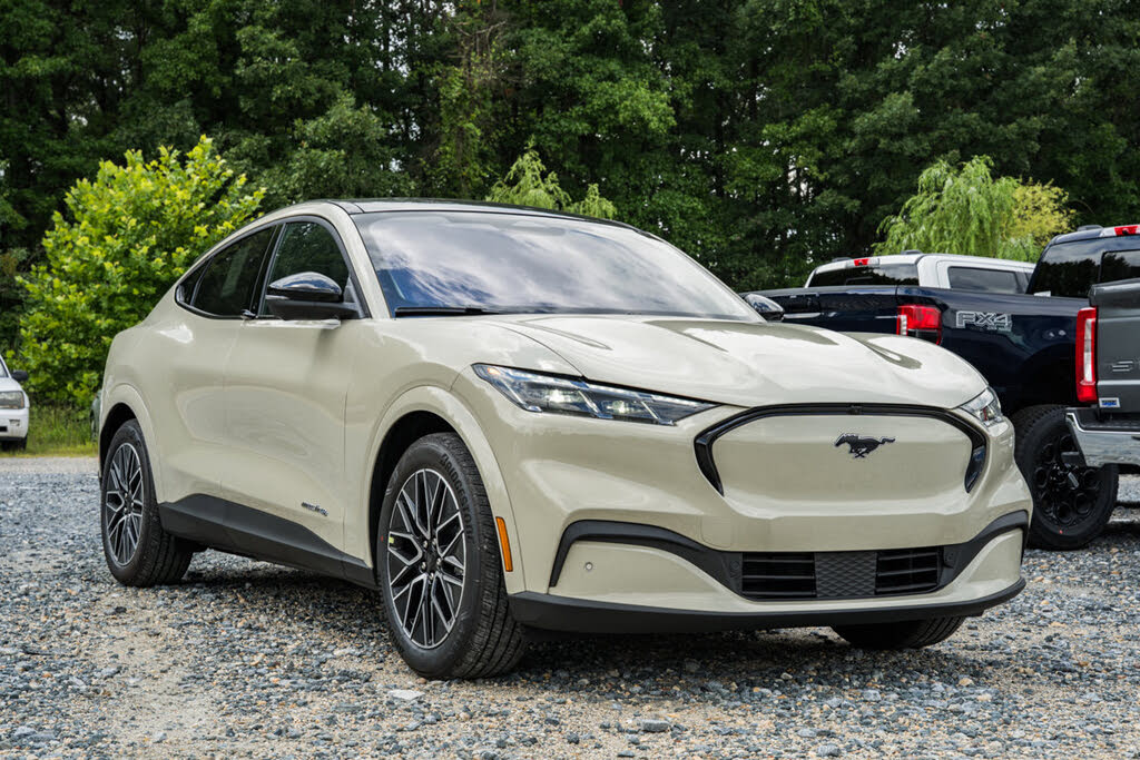 2025 Ford Mustang Mach-E Premium AWD