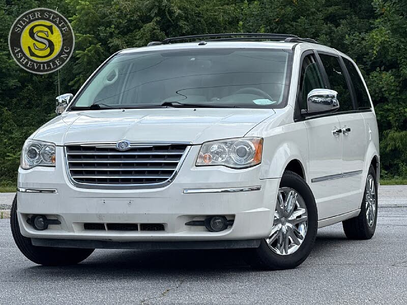 2008 Chrysler Town & Country Limited FWD